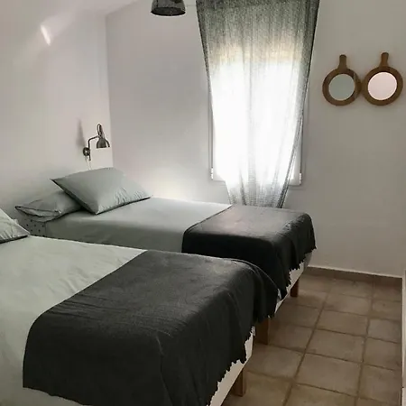 La Rosa Cala Blanca (Menorca)